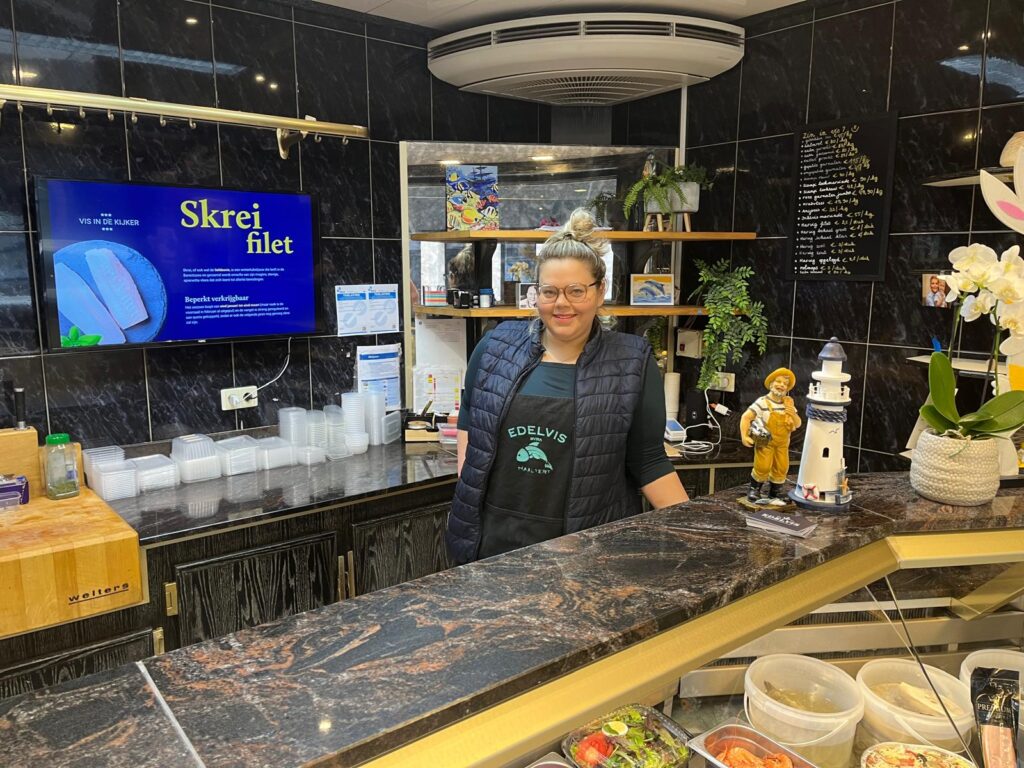 De viswinkel van Dorien in de Denderhoutem